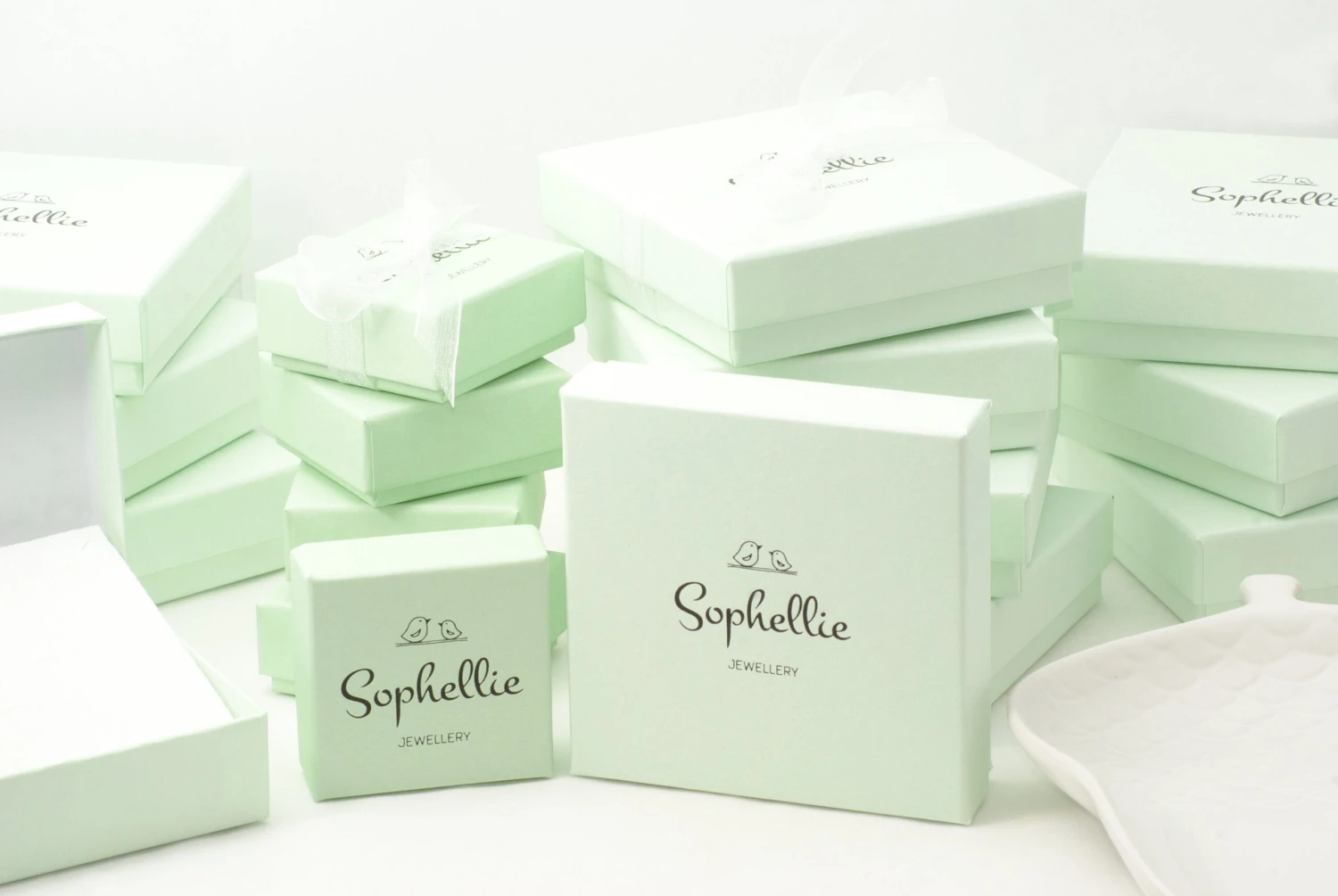 Sterling Silver Personalised Snowflake And Initial Necklace, Birthday Gift, Gift For Her, Wedding Jewellery, Christmas Jewellery 6 Sterling Silver Personalised Snowflake And Initial Necklace, Birthday Gift, Gift For Her, Wedding Jewellery, Christmas Jewellery - Image 4