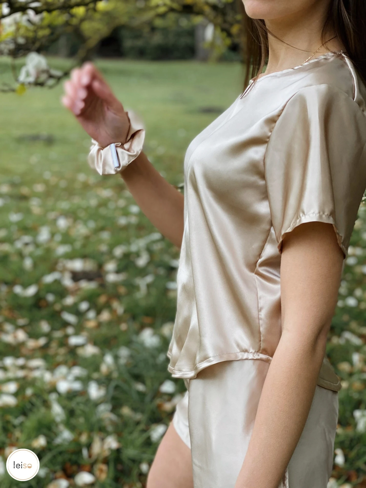 Mulberry Silk Pyjama Set•100% Silk Satin•Silk Pyjamas•Silk Nightwear•Bride Gift•Handmade•Christmas Gift•Summer 2021•Gift For Wife 4 Mulberry Silk Pyjama Set•100% Silk Satin•Silk Pyjamas•Silk Nightwear•Bride Gift•Handmade•Christmas Gift•Summer 2021•Gift For Wife - Image 2