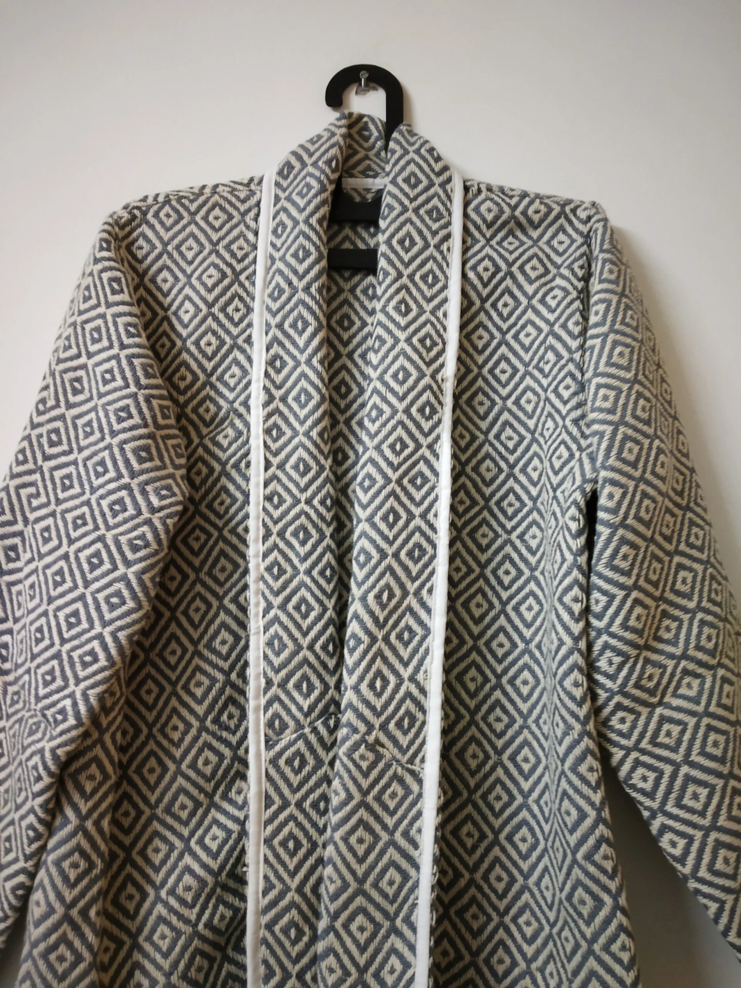 Indian Woolen Winter Jackets , Indian HandmadeWinter Coat Jacket, Pure Cotton Short Jacket Kimono, Women Jackets For Christmas Gift 5 Indian Woolen Winter Jackets , Indian HandmadeWinter Coat Jacket, Pure Cotton Short Jacket Kimono, Women Jackets For Christmas Gift - Image 3