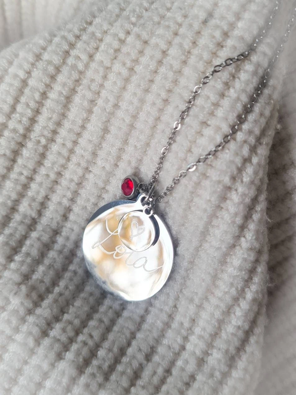 Personalized Hand-Engraved Medal Necklace, Personalized First Name Necklace, Birthstone, Christmas Gift, Stainless Steel Mom 5 Personalized Hand-Engraved Medal Necklace, Personalized First Name Necklace, Birthstone, Christmas Gift, Stainless Steel Mom - Image 3