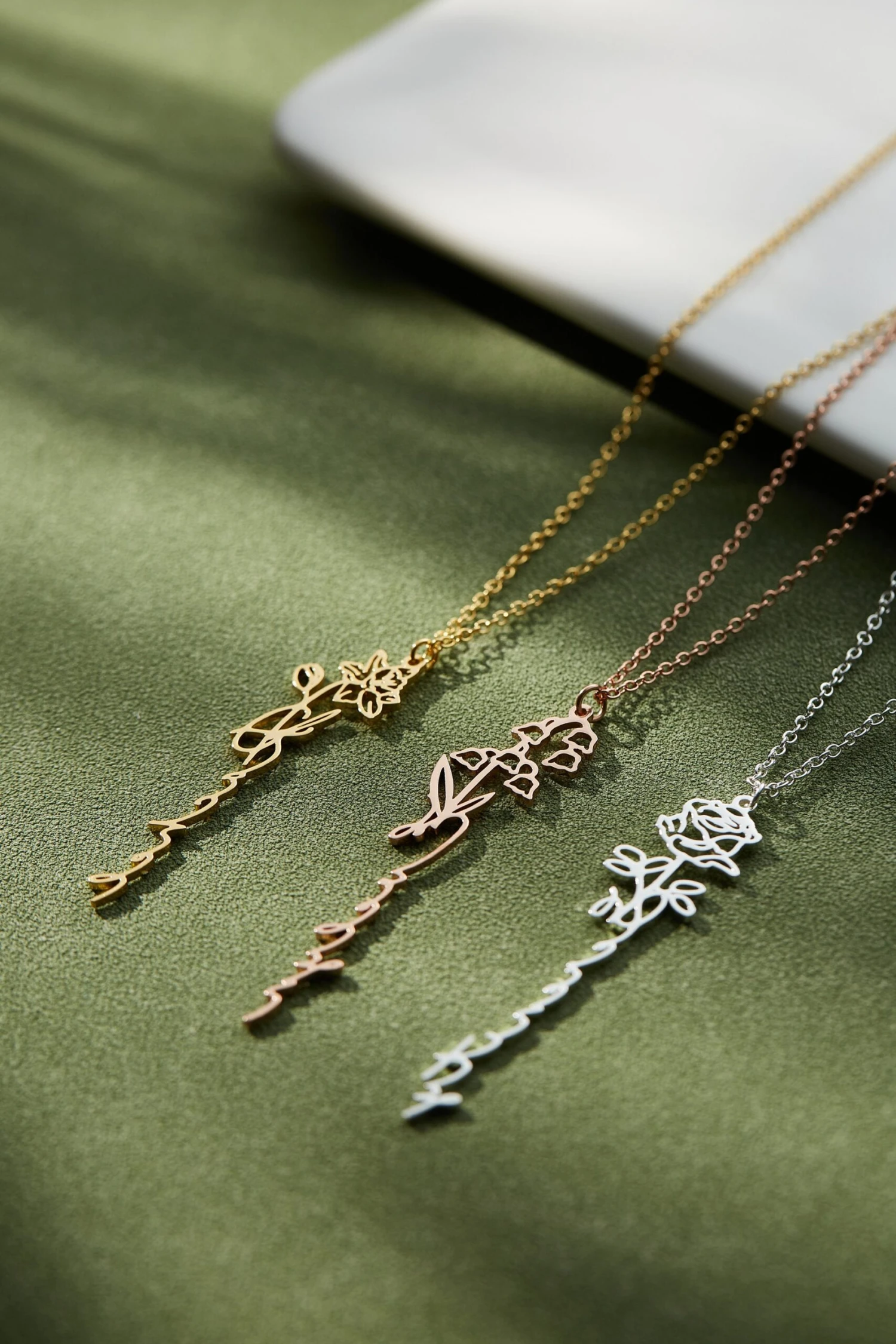 Floral Name Necklace, Personalized Birth Flower Name Necklace, Christmas Gifts - Gift For Mother Birthday Gift, Personalized Jewelry 4 Floral Name Necklace, Personalized Birth Flower Name Necklace, Christmas Gifts - Gift For Mother Birthday Gift, Personalized Jewelry - Image 2