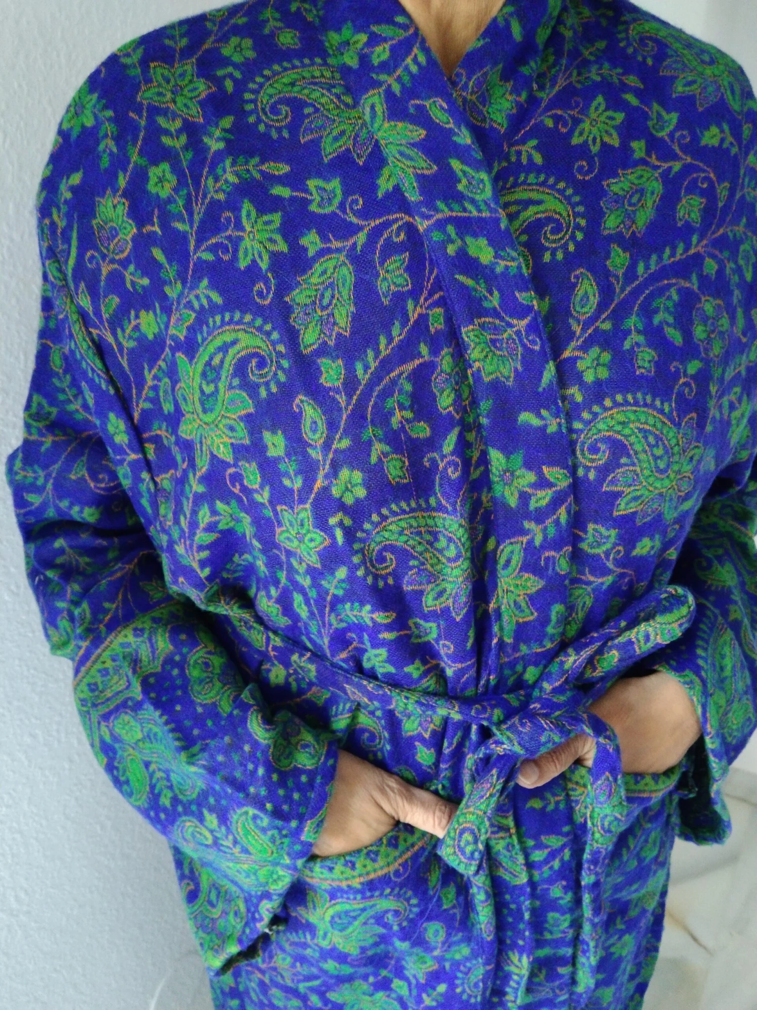 Unisex Robe,winter Robe,woolen Robe, Loungewear,wool Kimono,boho Robe, Christmas Gift,gifts For Her,gifts For Him, 6 Unisex Robe,winter Robe,woolen Robe, Loungewear,wool Kimono,boho Robe, Christmas Gift,gifts For Her,gifts For Him, - Image 4