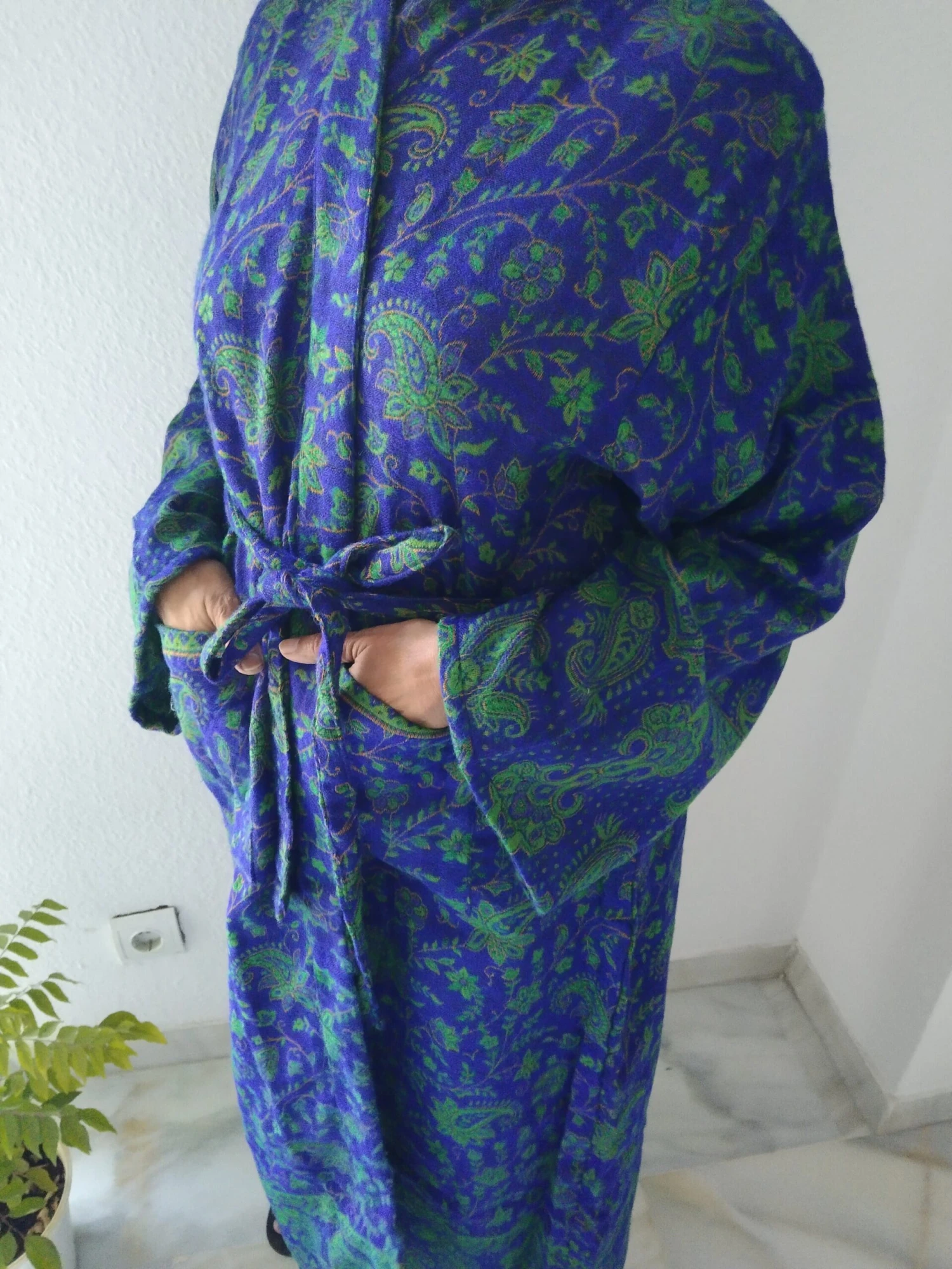 Unisex Robe,winter Robe,woolen Robe, Loungewear,wool Kimono,boho Robe, Christmas Gift,gifts For Her,gifts For Him, 9 Unisex Robe,winter Robe,woolen Robe, Loungewear,wool Kimono,boho Robe, Christmas Gift,gifts For Her,gifts For Him, - Image 7