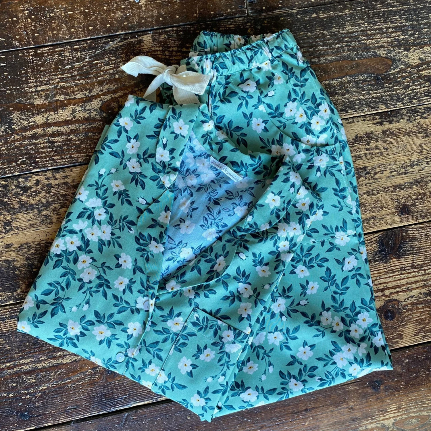 Bramble Print Pyjamas * Womens Pyjamas 100% Organic Cotton, Sleepwear, Women's Traditional Pyjamas, Christmas Pyjama Set Gifts Size M Only 4 Bramble Print Pyjamas * Womens Pyjamas 100% Organic Cotton, Sleepwear, Women's Traditional Pyjamas, Christmas Pyjama Set Gifts Size M Only - Image 2