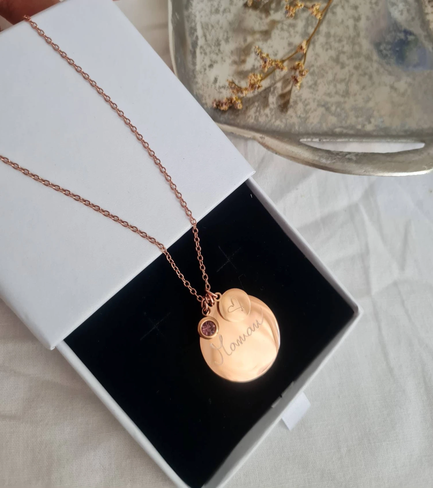 Personalized Hand-Engraved Medal Necklace, Personalized First Name Necklace, Birthstone, Christmas Gift, Stainless Steel Mom 6 Personalized Hand-Engraved Medal Necklace, Personalized First Name Necklace, Birthstone, Christmas Gift, Stainless Steel Mom - Image 4