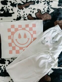 Christmas Loungewear Set; Xmas Pjs Smile Face; Trendy Sweat Set; Merry Pajamas; Holiday Loungewear; Santa Smile Face; Santa Pajamas;