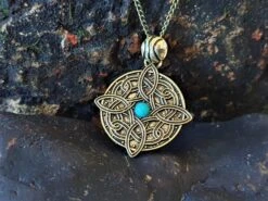 Skyrim Necklace - Amulet Of Mara / The Elder Scrolls Skyrim Cosplay Pendant / Video Game Celitc Jewelry Christmas Gift For Girlfirend