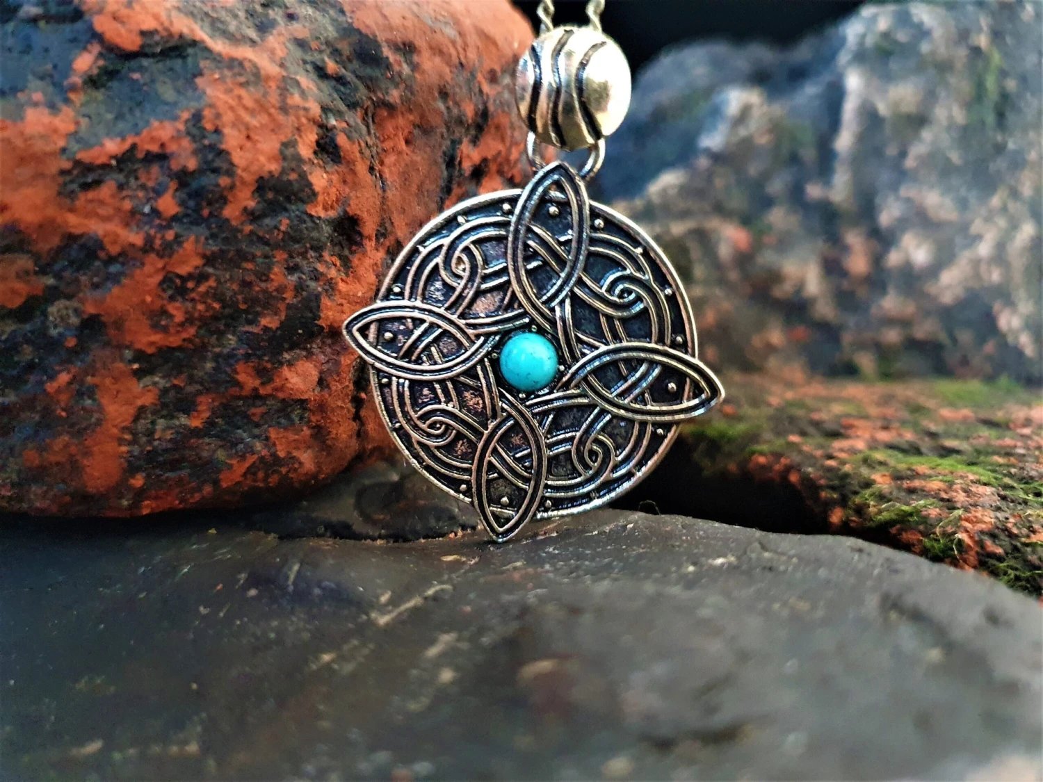 Skyrim Necklace - Amulet Of Mara / The Elder Scrolls Skyrim Cosplay Pendant / Video Game Celitc Jewelry Christmas Gift For Girlfirend 5 Skyrim Necklace - Amulet Of Mara / The Elder Scrolls Skyrim Cosplay Pendant / Video Game Celitc Jewelry Christmas Gift For Girlfirend - Image 3