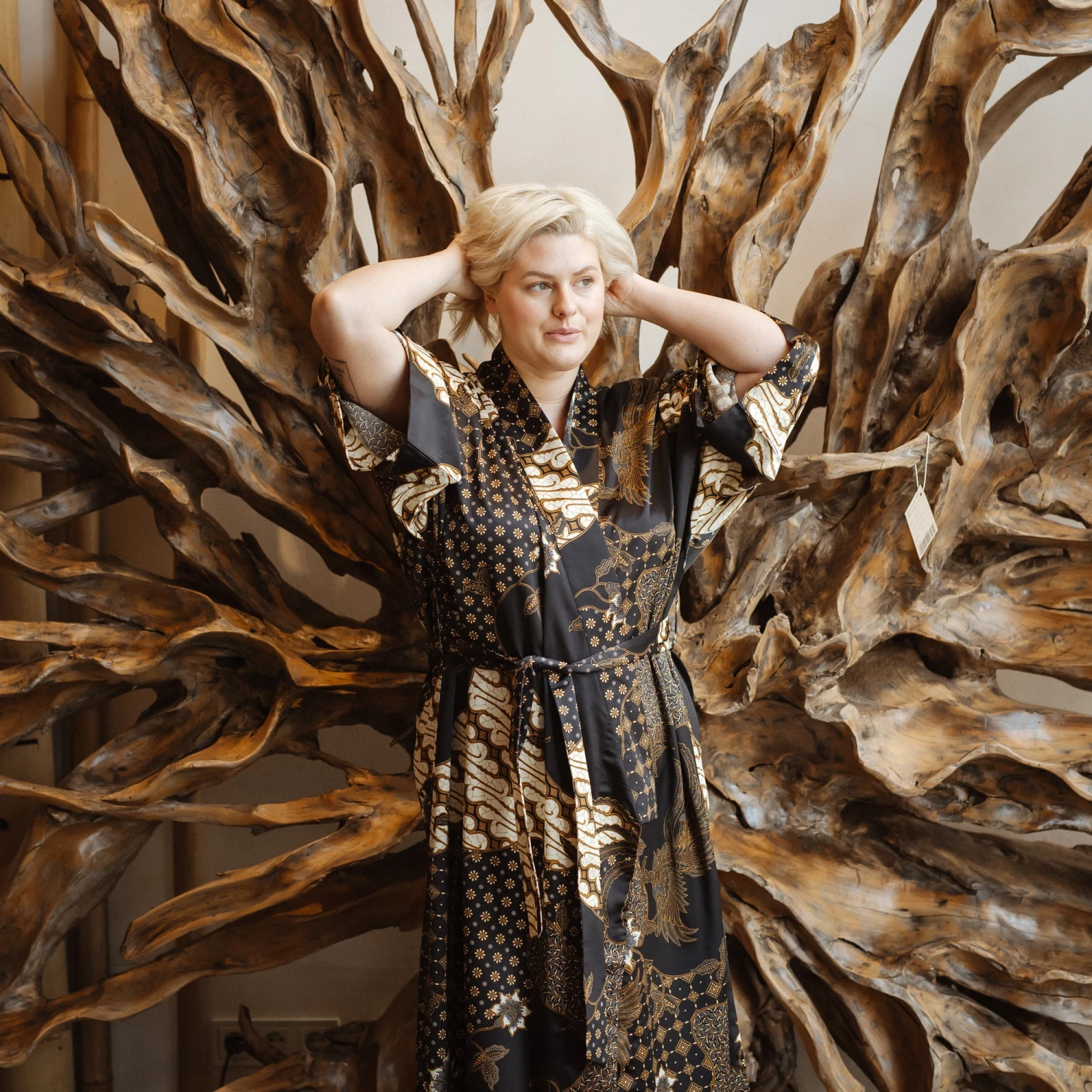 Plus Size Dressing Gown, Black Silk Blend Kimonos For Curvy Women, Long Satin Robe, Christmas Gift For Wife Girlfriend Mom Sister 4 Plus Size Dressing Gown, Black Silk Blend Kimonos For Curvy Women, Long Satin Robe, Christmas Gift For Wife Girlfriend Mom Sister - Image 2