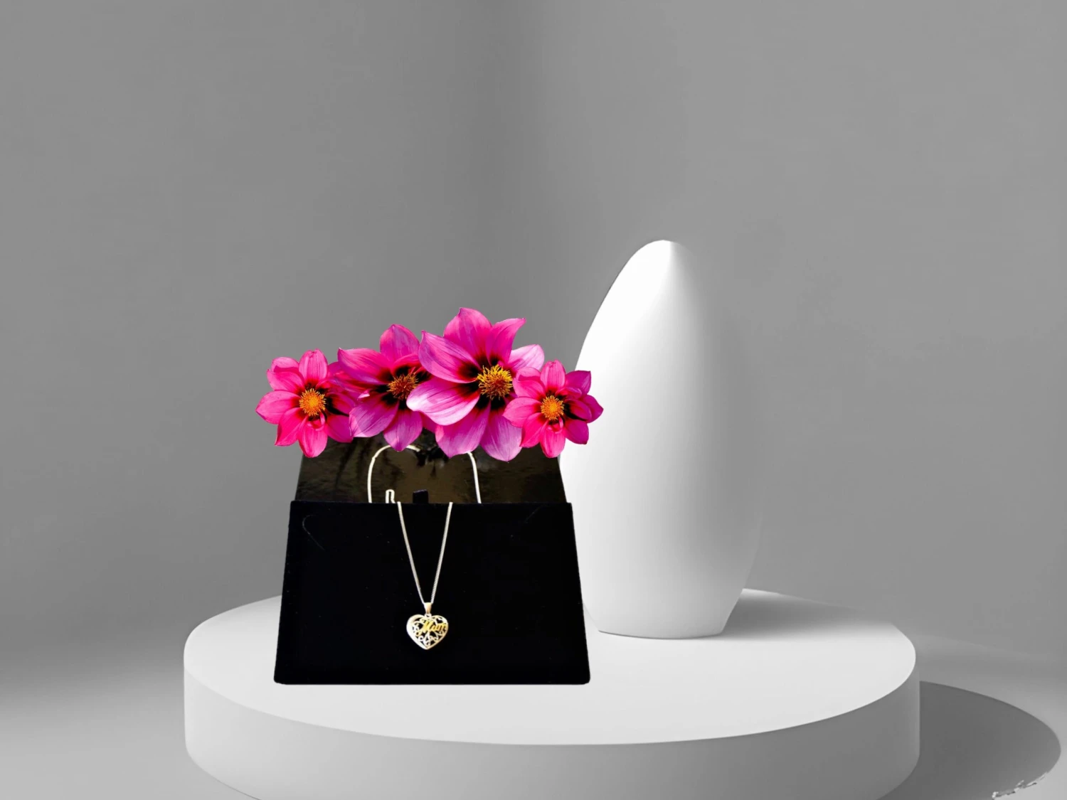 Mum 9ct Gold & Silver Necklace In Box,Gifts For Mum,Personalised Gifts For Mum,Mum Necklace In Box,Christmas Gifts For Mum,Mothers Day Gifts 3 Mum 9ct Gold & Silver Necklace In Box,Gifts For Mum,Personalised Gifts For Mum,Mum Necklace In Box,Christmas Gifts For Mum,Mothers Day Gifts