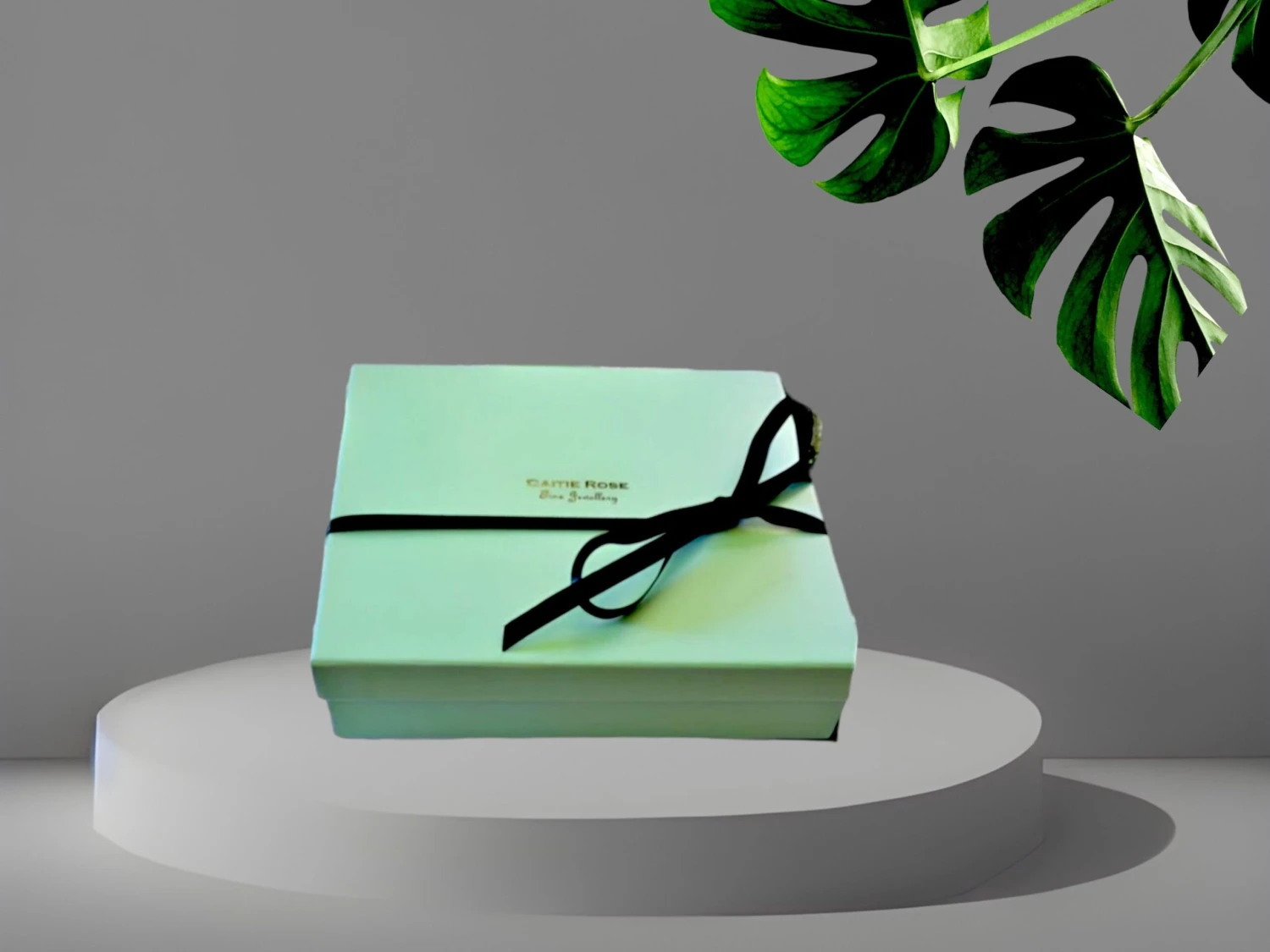 Mum 9ct Gold & Silver Necklace In Box,Gifts For Mum,Personalised Gifts For Mum,Mum Necklace In Box,Christmas Gifts For Mum,Mothers Day Gifts 8 Mum 9ct Gold & Silver Necklace In Box,Gifts For Mum,Personalised Gifts For Mum,Mum Necklace In Box,Christmas Gifts For Mum,Mothers Day Gifts - Image 6