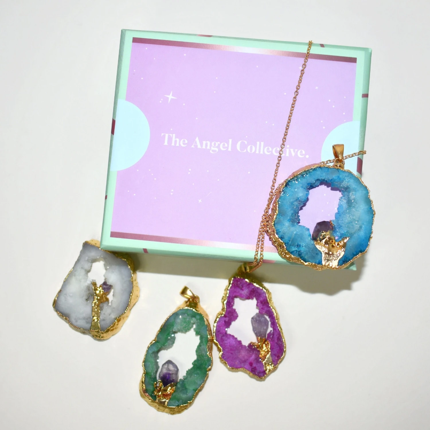 Raye Natural Agate Necklace - Perfect Gift For Her - Gifts Under 40 - Birthdays, Anniversaries, Mother’s Day, Valentines & Christmas 5 Raye Natural Agate Necklace - Perfect Gift For Her - Gifts Under 40 - Birthdays, Anniversaries, Mother’s Day, Valentines & Christmas - Image 3