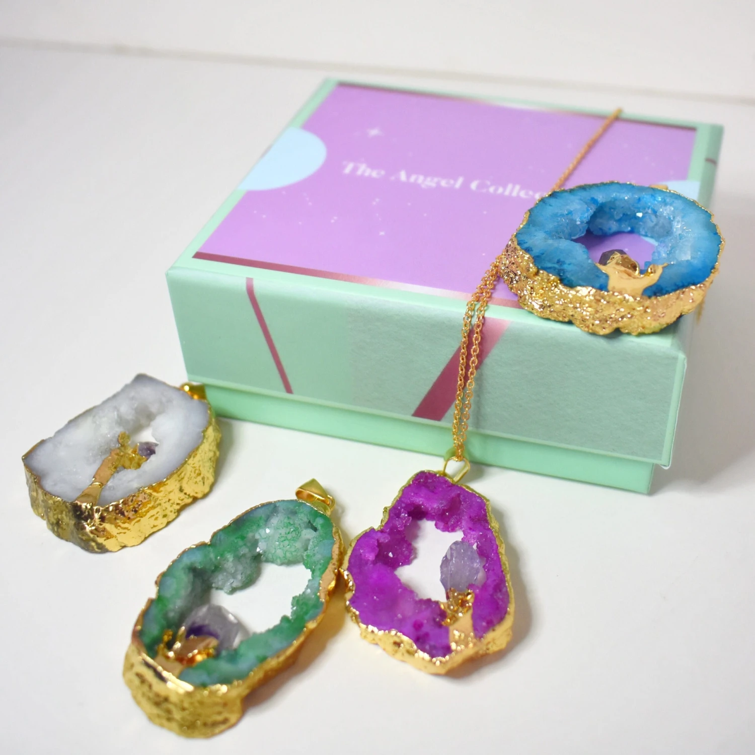 Raye Natural Agate Necklace - Perfect Gift For Her - Gifts Under 40 - Birthdays, Anniversaries, Mother’s Day, Valentines & Christmas 6 Raye Natural Agate Necklace - Perfect Gift For Her - Gifts Under 40 - Birthdays, Anniversaries, Mother’s Day, Valentines & Christmas - Image 4