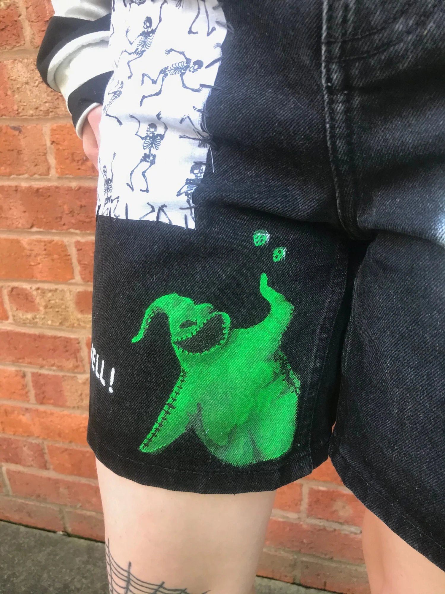 Personalised ‘Nightmare Before Christmas’ Hand Painted Black Denim Paper-bag Shorts Size 6 6 Personalised ‘Nightmare Before Christmas’ Hand Painted Black Denim Paper-bag Shorts Size 6 - Image 4
